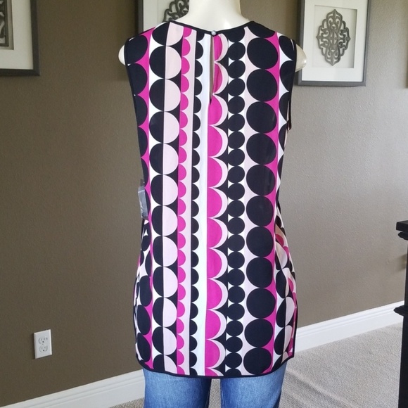 Vince Camuto Sleeveless Blouse - Picture 8 of 13